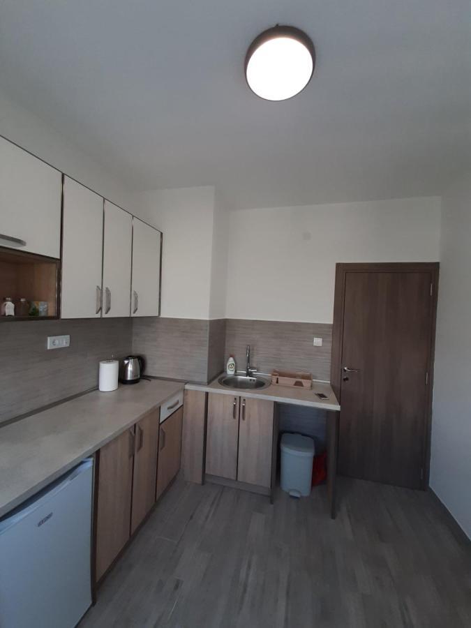 Renta Stan Apartman Odmor 포드고리차 외부 사진